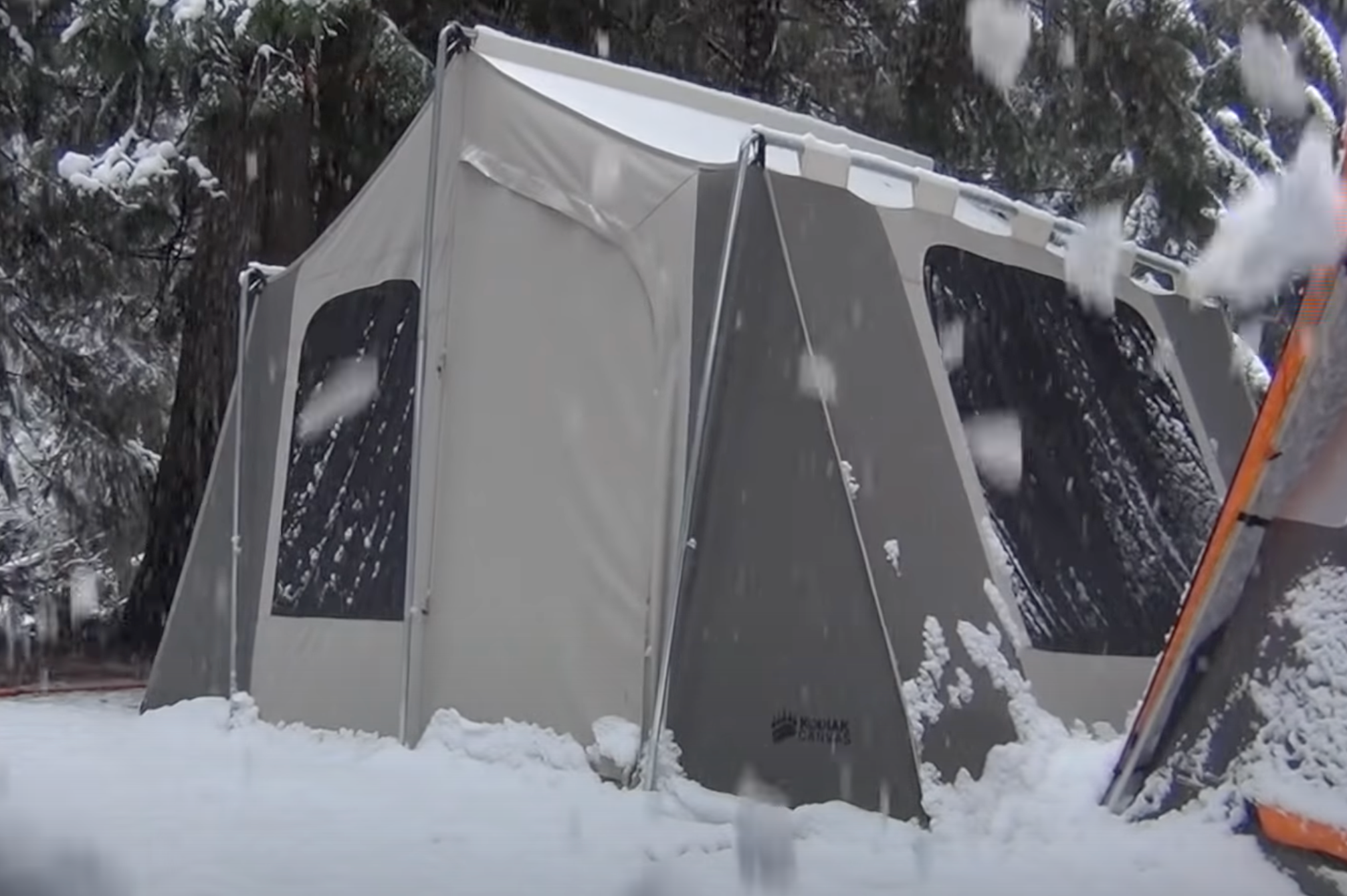 コディアックキャンバス キャビンテント 6人用  コットンテント 12 x 9 ft Cabin Tent